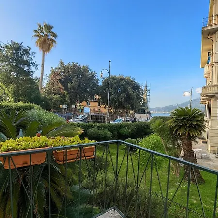 Welcome Riviera-residenza Il Glicine 5-posto Auto Privato Riservato-20metri Dal Mare-wifi Апартаменты Рапалло